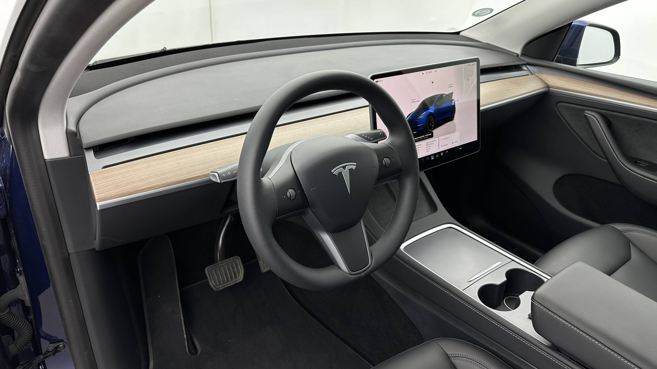Tesla MODEL Y Grande Autonomie Dual Motor AWD — photo 10