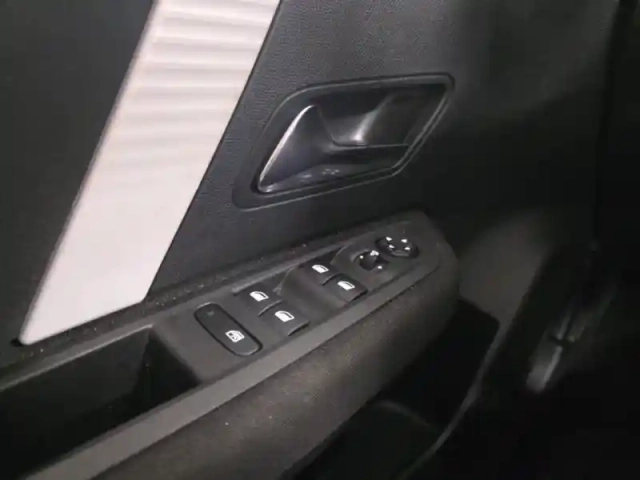 Citroën C4 puretech 100ch s&amp;s feel — photo 13