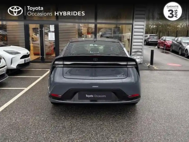 Toyota Prius rechargeable 2.0 hybride rechargeable 223ch design (sans toit panoramique) — photo 4