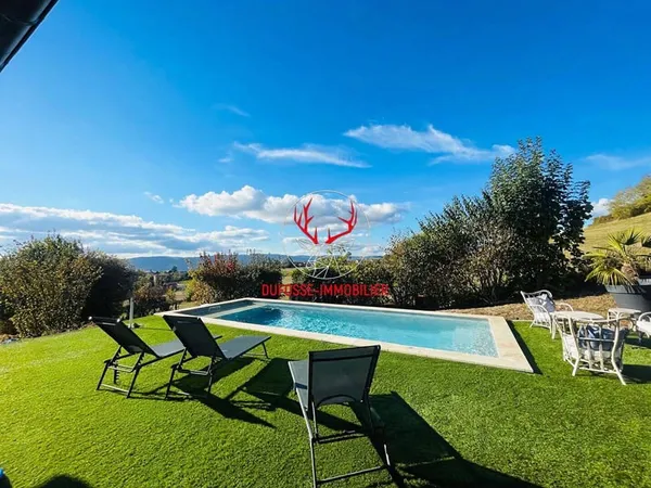 Maison 6 pièces 160 m²