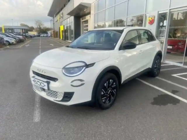 Fiat 600 1.2 hybrid 100ch dct6