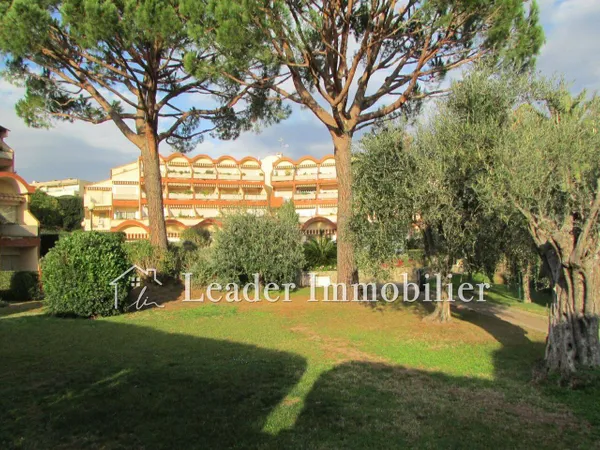 Studio 1 pièce 28 m²