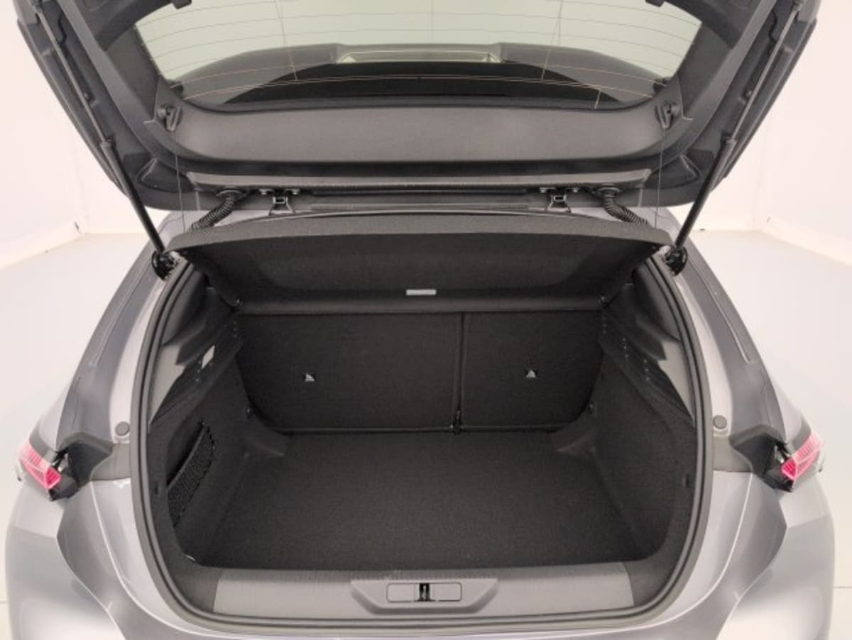 Peugeot 308 — photo 11