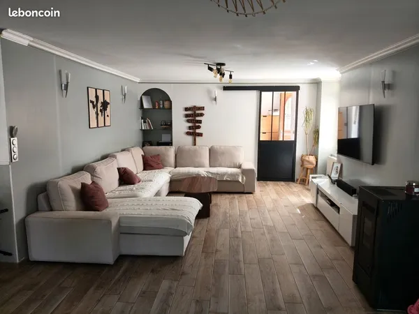 Maison a louer 180m2