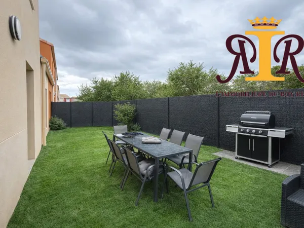 Maison T5 de 105m² plain-pied de vie avec garage et jardin