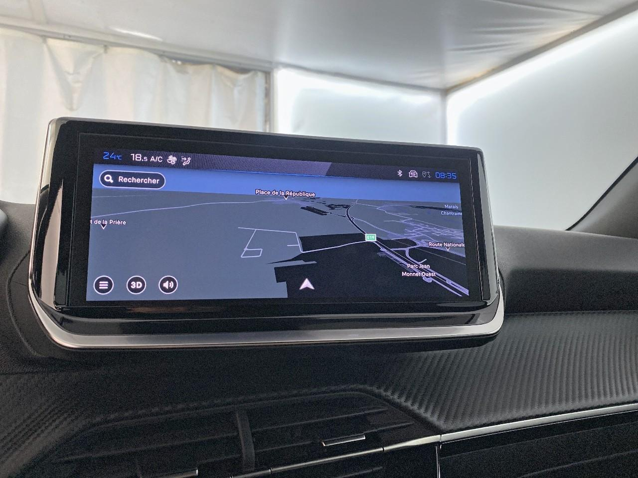 Peugeot 2008 hybrid 145 ch e-dcs6 allure — photo 14