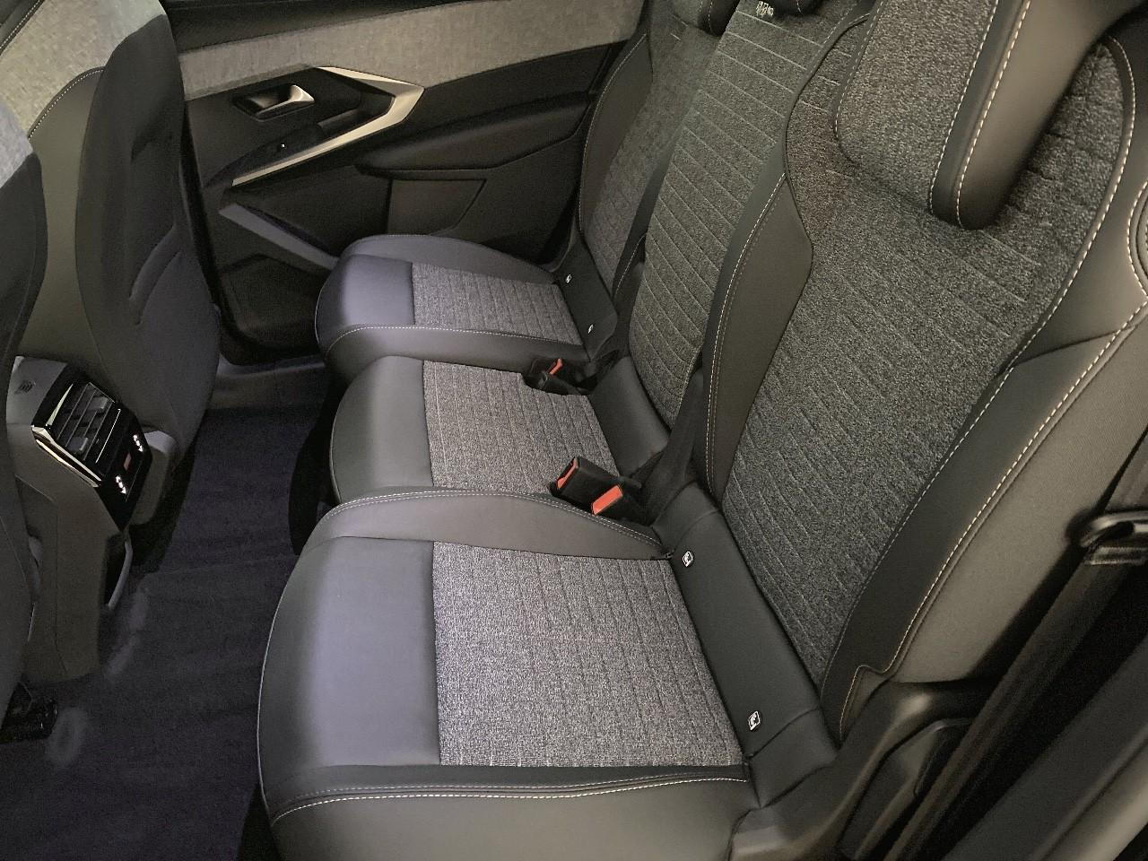 Peugeot 5008 hybrid 145 ch e-dcs6 allure — photo 10