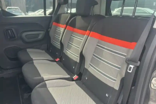 Citroën Berlingo taille m bluehdi 130 s&amp;s bvm6 — photo 11
