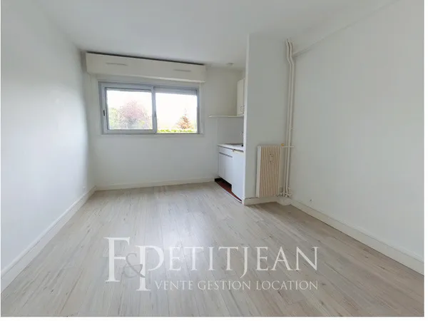 STUDIO - RUEIL MALMAISON