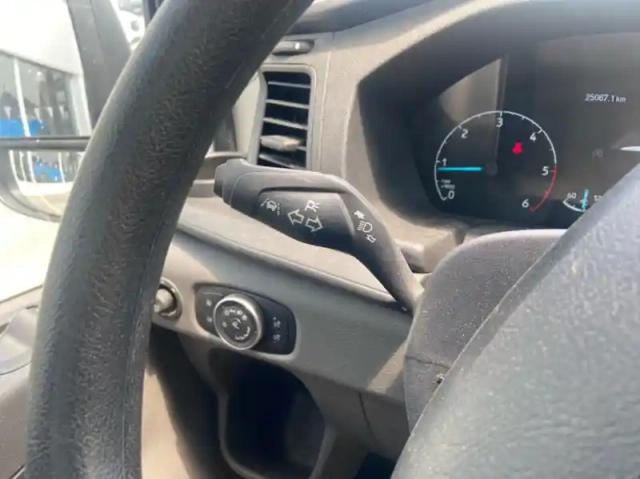 Ford Transit châssis ccb p350 l2 2.0 ecoblue 165ch trend — photo 19