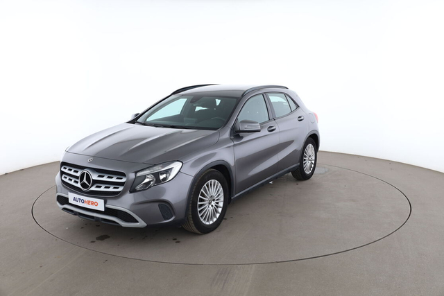Mercedes-Benz GLA 200 Intuition 7G-DCT