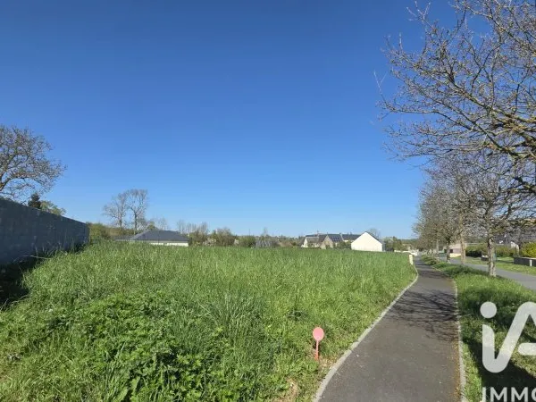 Terrain 624 m²