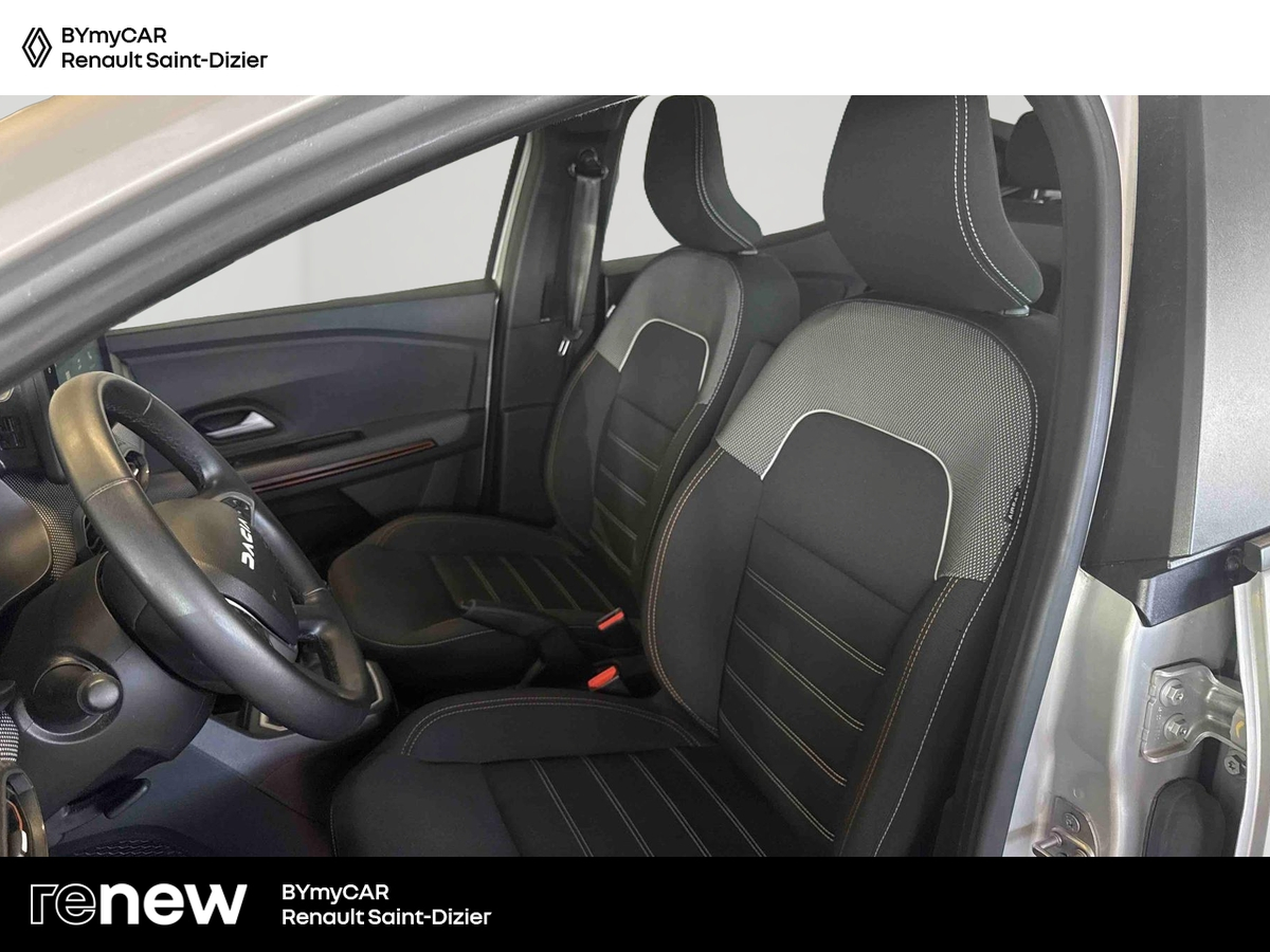 Dacia Sandero TCe 90 — photo 11