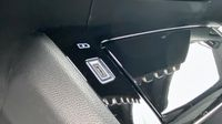 Peugeot 2008 e-2008 156ch 54 kWh Allure — photo 17
