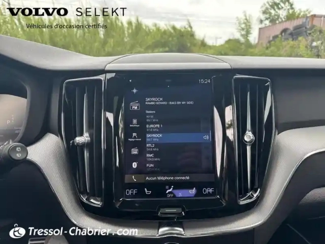 Volvo Xc60 t6 recharge awd 253 ch + 87 ch geartronic 8 r-design — photo 11