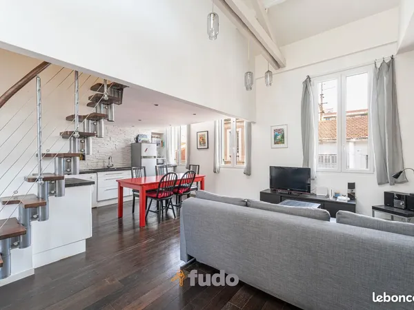 Duplex rénové 3 pièces avec balcon - très bon état - Marseille 13005