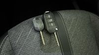 Peugeot 2008 1.2 PureTech 100ch S&S Allure — photo 16