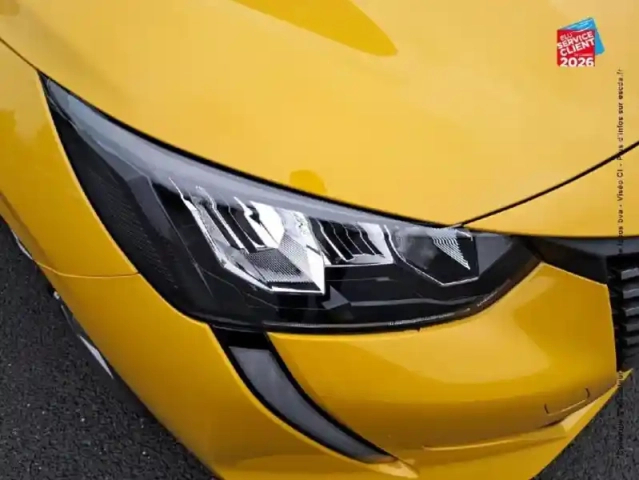 Peugeot 208 1.2 puretech 100ch s&amp;s style — photo 13