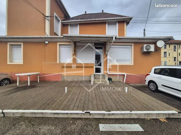 Local commercial 95 m² Beaurepaire