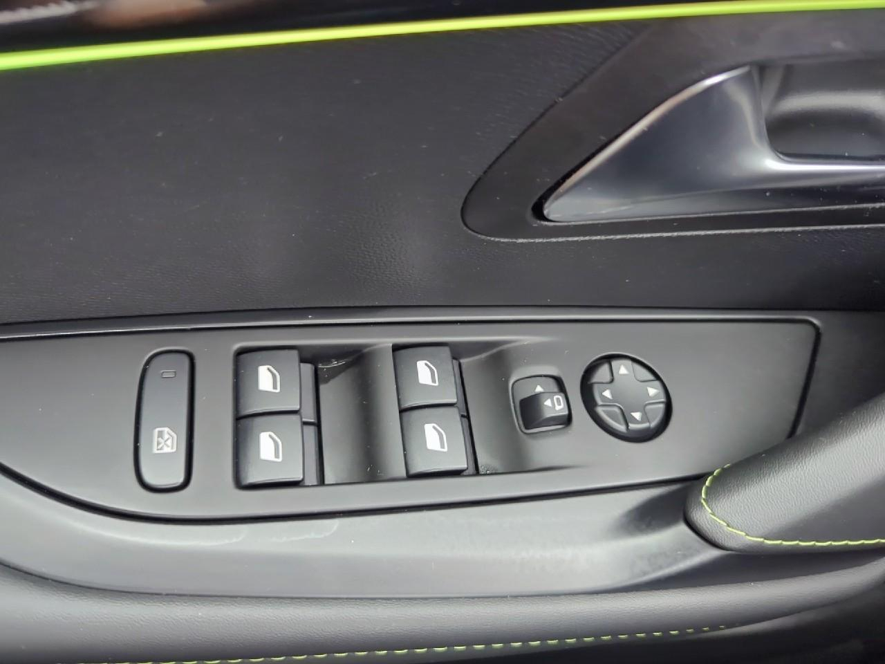 Peugeot 208 puretech 100 s&s bvm6 gt — photo 22