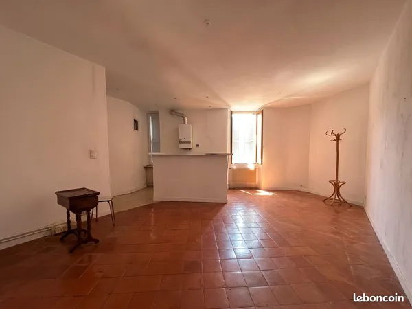 CANNES - Petit Juas | Studio / 2P de 32 m² à rénover - Idéal Investisseur