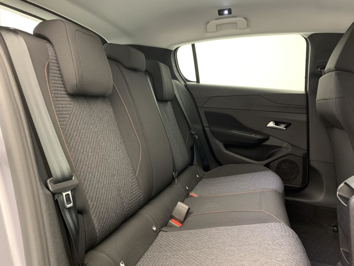 Peugeot 308 — photo 10
