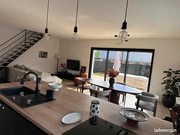 Maison comtemporaine de 2024 - 150 m² - 4 chambres - suite parentale - dpe a - terrain 450 m²