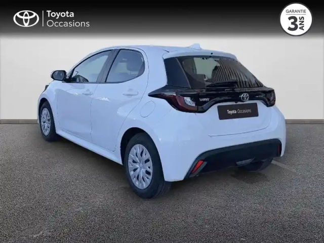 Toyota Yaris 70 vvt-i dynamic business 5p my22 — photo 2