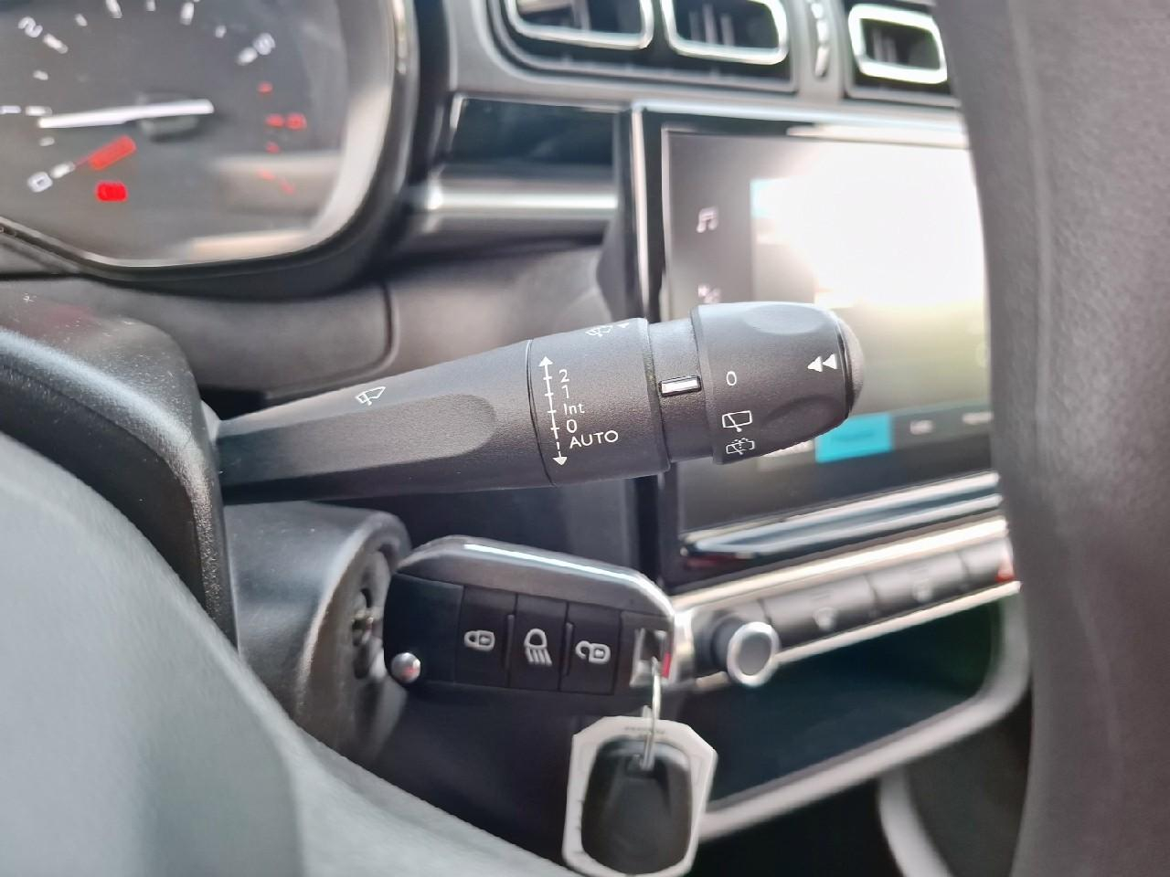 Citroën C3 1.2 puretech 83ch s&s shine — photo 17