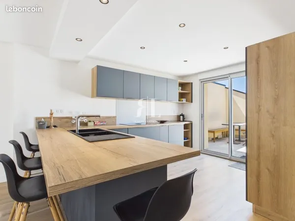 Maison de ville 7 pièces 182 m²