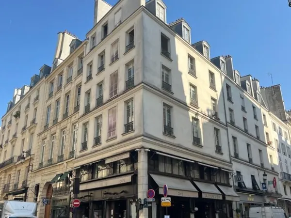 Bureaux 131 m²
