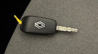 Renault Clio 1.5 Blue dCi 100ch Evolution — photo 16