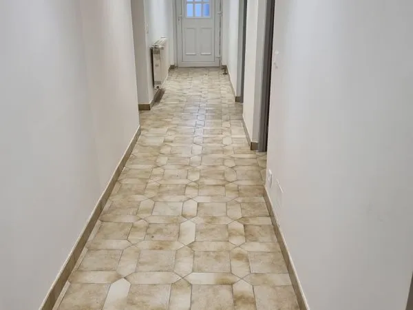 A louer appartement F3 de 99m2 avec jardin et parking