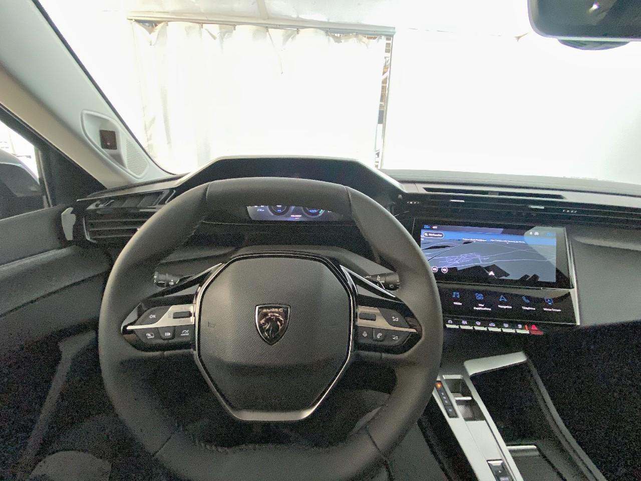 Peugeot 308 hybrid 145 e-dcs6 allure — photo 12