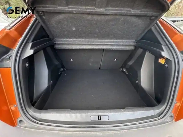 Peugeot 2008 puretech 100 s&amp;s bvm6 — photo 24