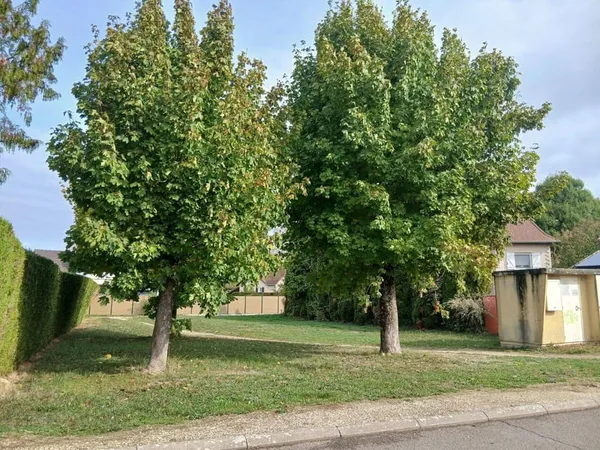 Terrain 634 m²