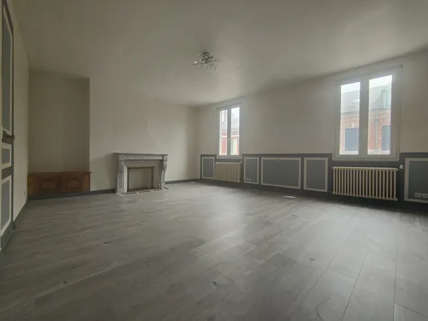 SUPERBE APPARTEMENT DE PRESTIGE DE 90 M2 HAB AVEC TERRASSE E
