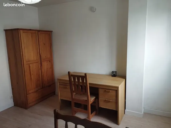 Chambre étudiant dans appart
