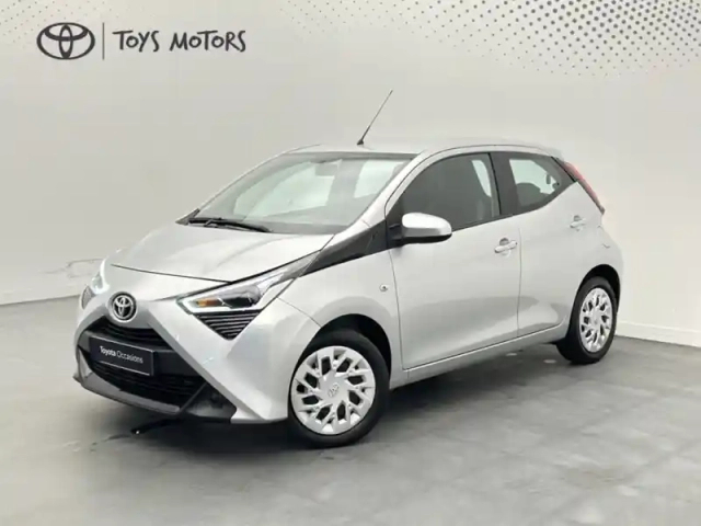 Toyota Aygo 1.0 vvt-i x-play — photo 1