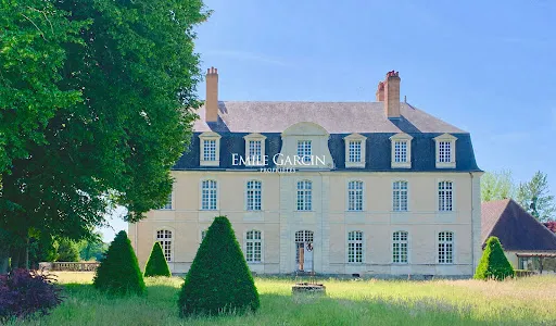 Château 22 pièces 800 m²