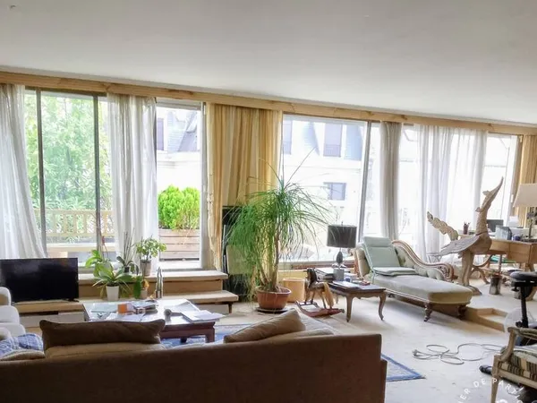 Appartement 5 pièces 150 m²