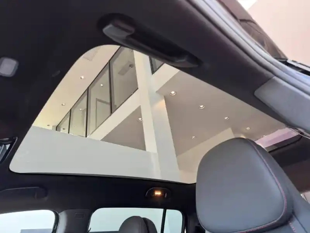 Mercedes Glb 200 — photo 13