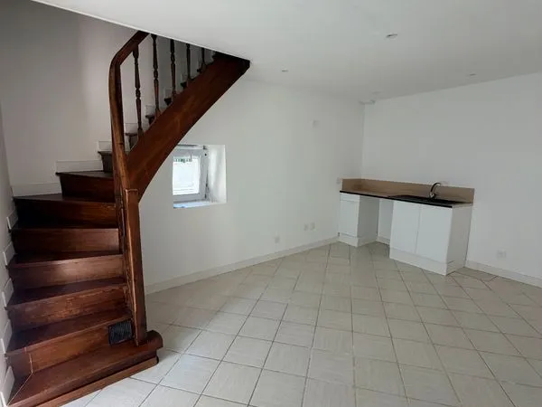 T2 rénové - petite maison - charme de l'ancien - fontenay-le-comte
