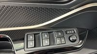 Toyota C-Hr 122h Collection 2WD E-CVT RC18 — photo 31
