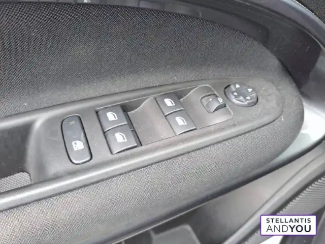 Fiat 600 e 54 kwh 156 ch — photo 19