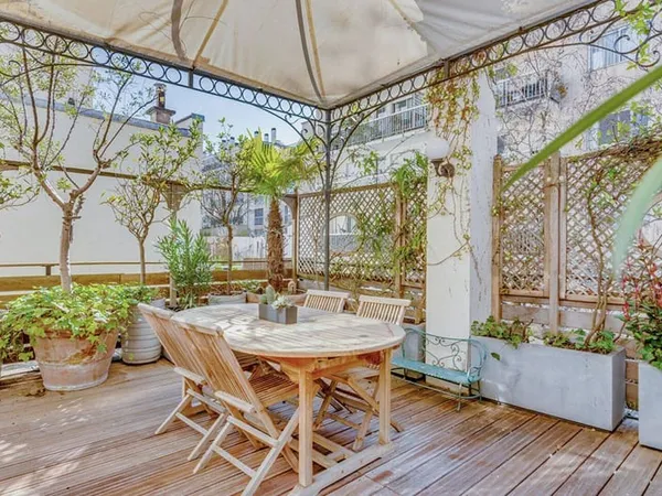 Maison 8 pièces 220 m²