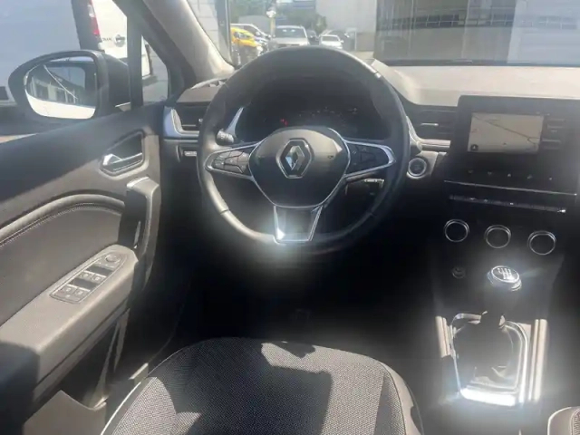 Renault Captur tce 90 — photo 27