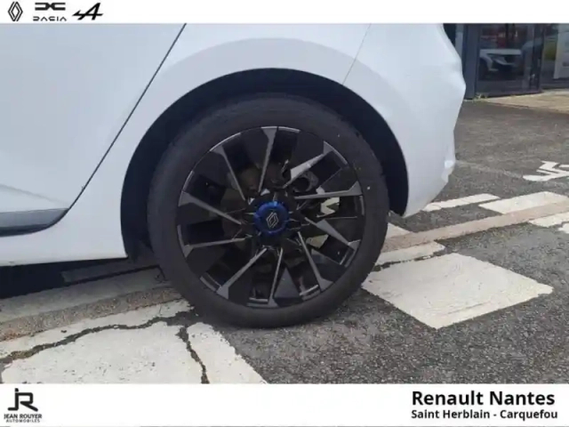 Renault Clio 1.0 tce 90ch esprit alpine — photo 9