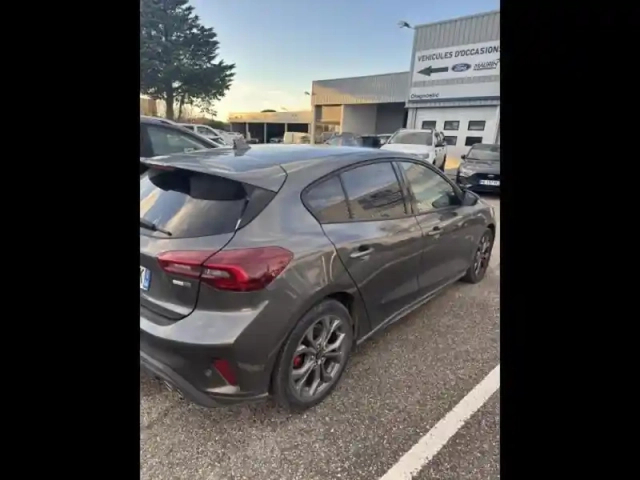 Ford Focus 1.0 flexifuel mhev 125ch st-line style