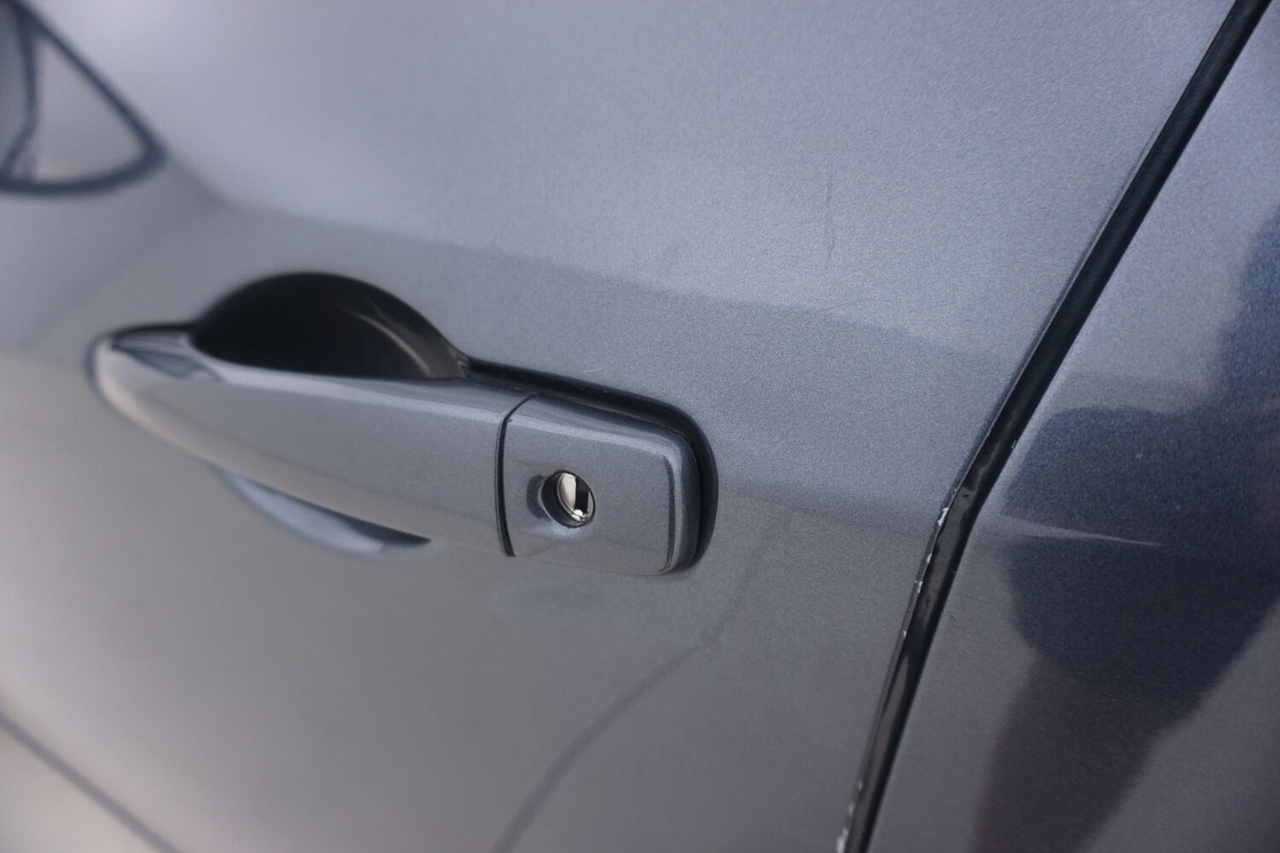 Nissan Micra — photo 33